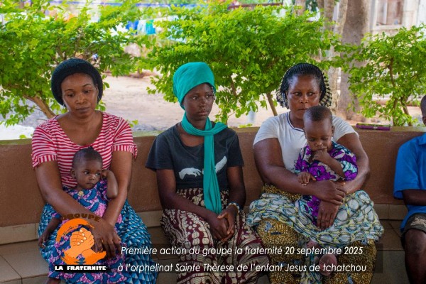 Un geste de solidarité inoubliable : le groupe "LA FRATERNITÉ présidé par M. Edouard GOUDEME visite l'Orphelinat Sainte Thérèse de l'Enfant Jésus de Tchatchou !